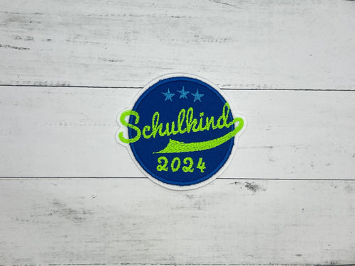 Schulkind 2025 dunkelmittelblau/neongrün/mittelblau
