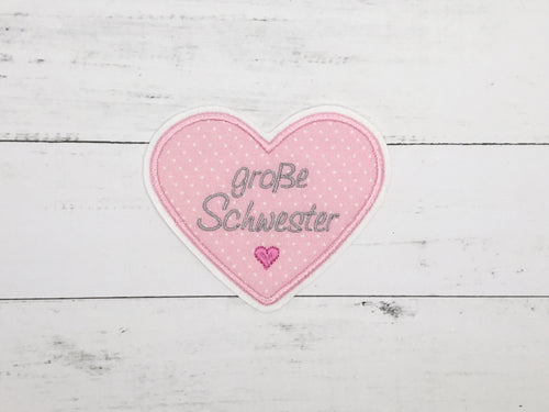 Herz mit Schriftzug „große Schwester“