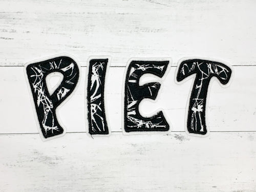 Buchstaben deiner Wahl, im passenden Stoff zum Ergobag Reflektbär, 7cm hoch